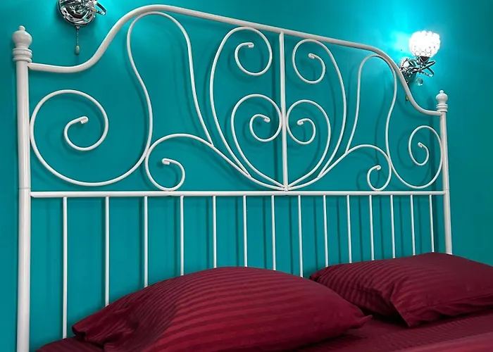 Homestay Art House Old Town *